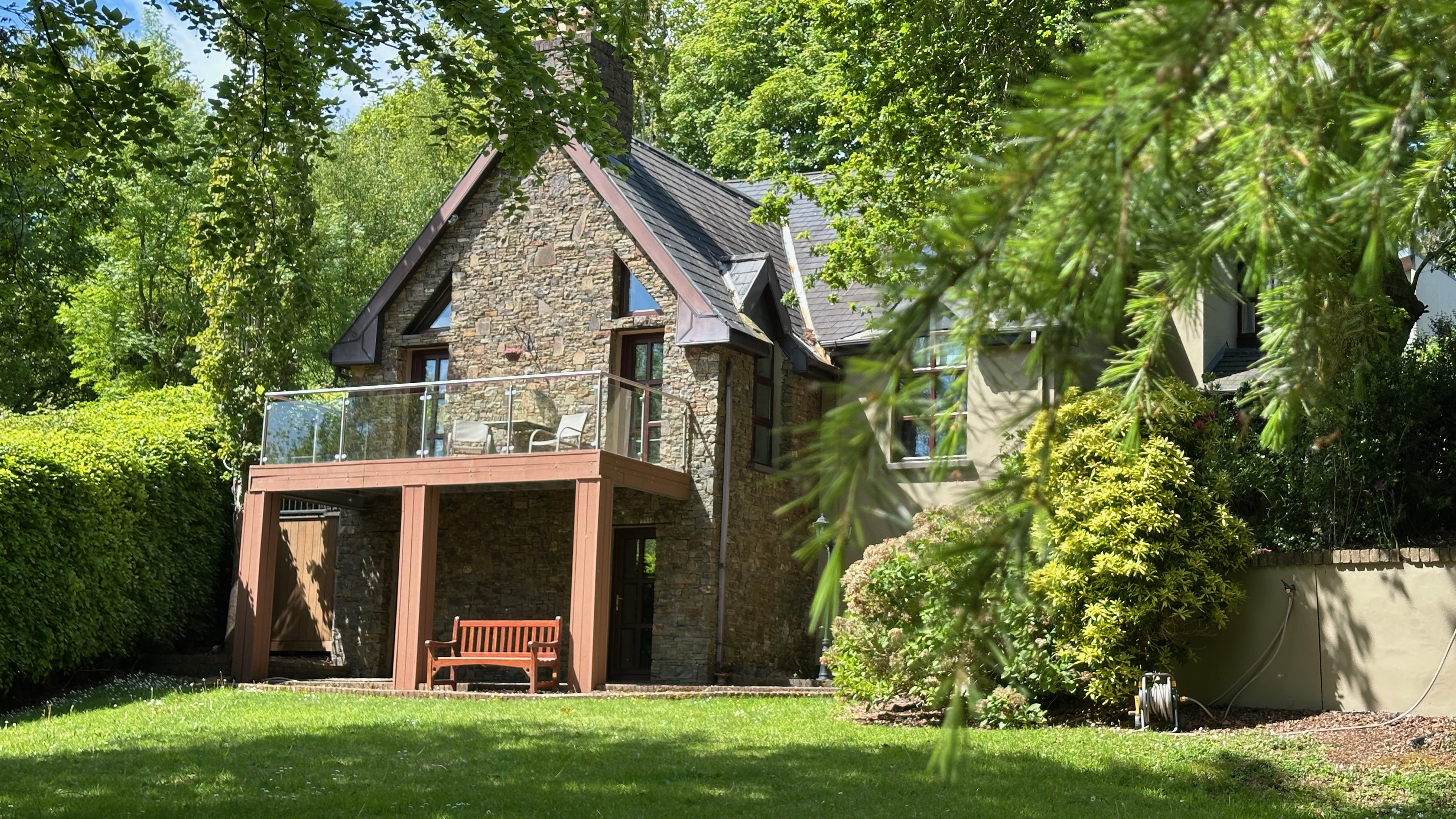 Exterior & Gardens